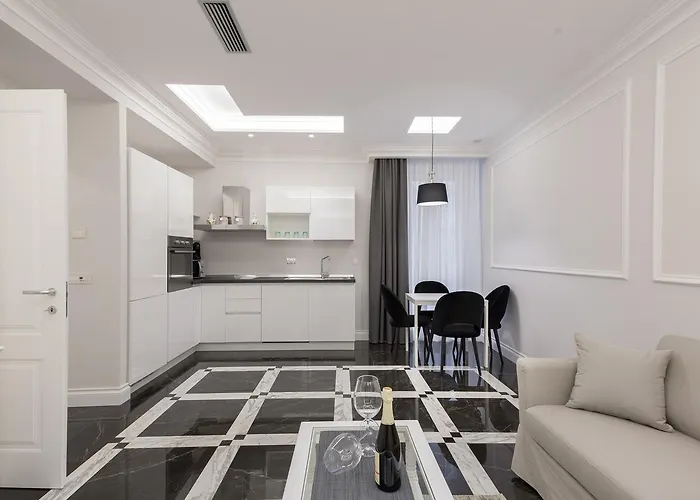 Aurora Luxury Suites