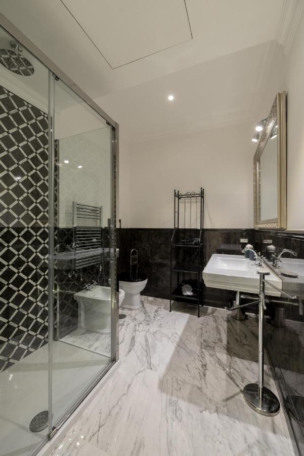 Aurora Luxury Suites Apartment Rome